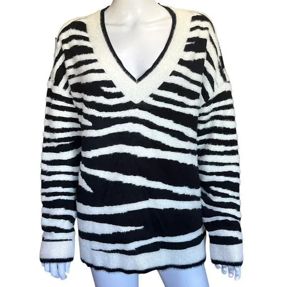 Belldini V-Neck Sweater Soft Blend Black & White Zebra Print Womens Size XL - Picture 1 of 5